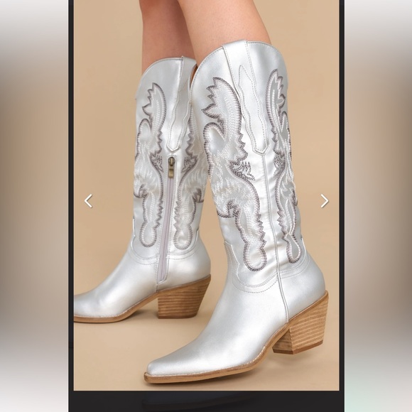 Silver Western Style Boots - Picture 3 of 3